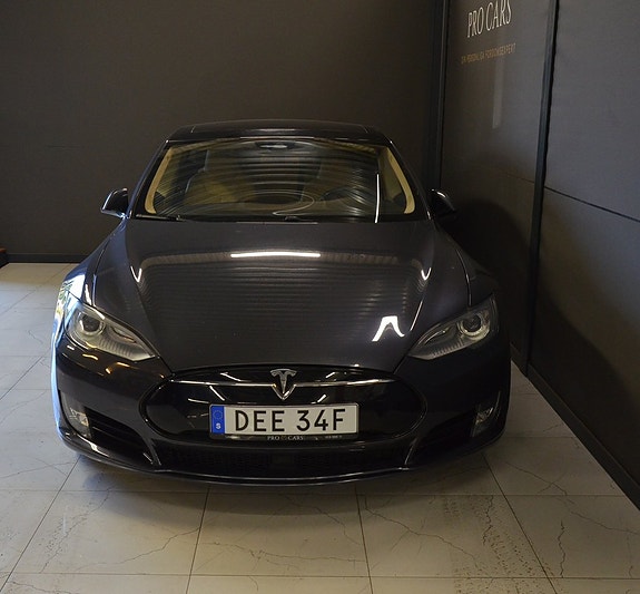 TESLA MODEL S 85D 423ch 4X4 - TOIT PANORAMIQUE - CUIR - GPS - RÉGULATEUR ADAPTATIF