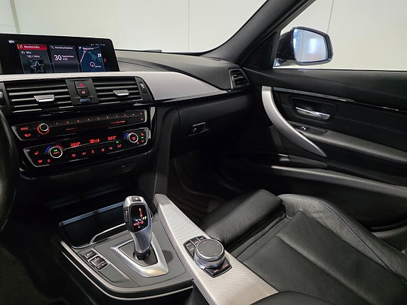 BMW 320 5 of 30