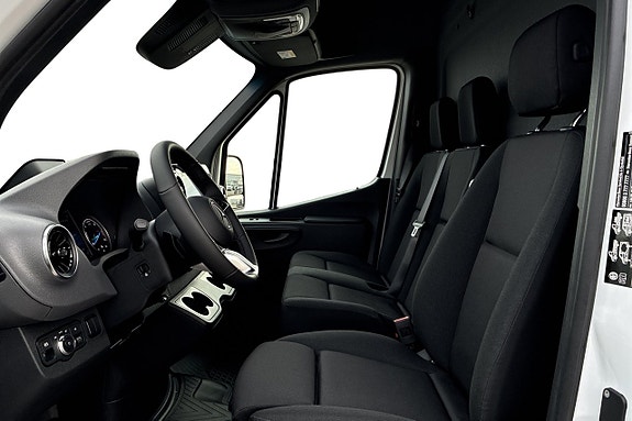 Mercedes-Benz eSprinter 420 15 of 20