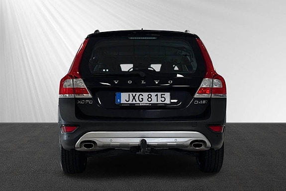 Volvo XC70 2 of 11
