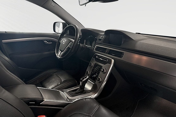 Volvo XC70 6 of 11