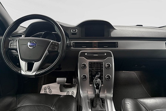 Volvo XC70 5 of 11