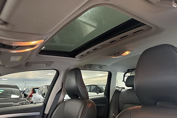 Volvo XC70 10 of 11