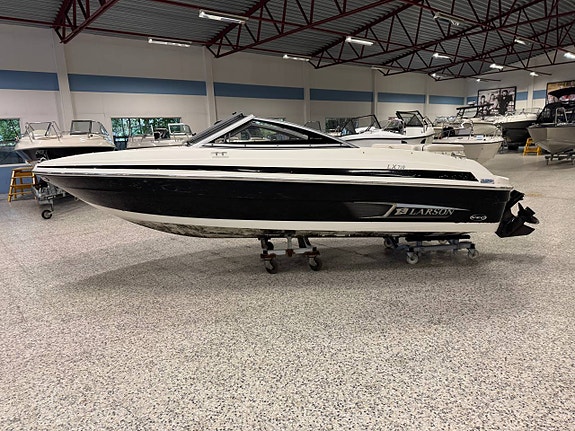 Larson LX 710 Mercruiser 3,0 MPI 4 of 9
