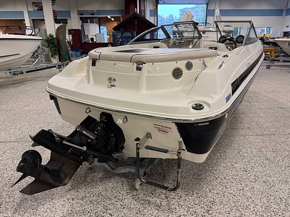 Larson LX 710 Mercruiser 3,0 MPI 2 of 9
