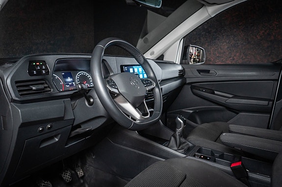 Volkswagen Caddy Maxi 18 of 26