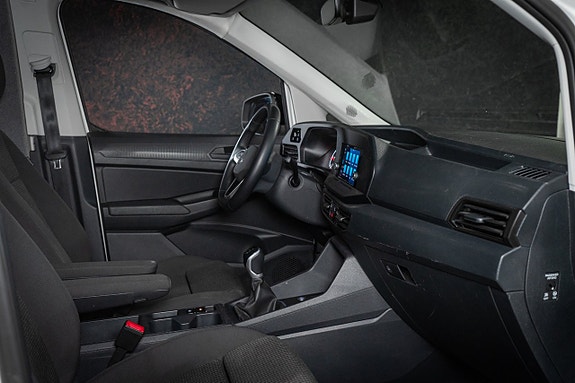 Volkswagen Caddy Maxi 26 of 26