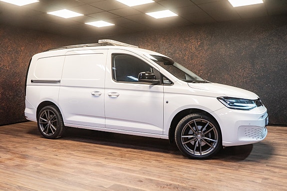 Volkswagen Caddy Maxi 2 of 26