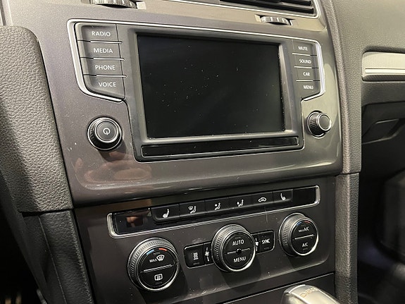Volkswagen Golf Alltrack 18 of 22