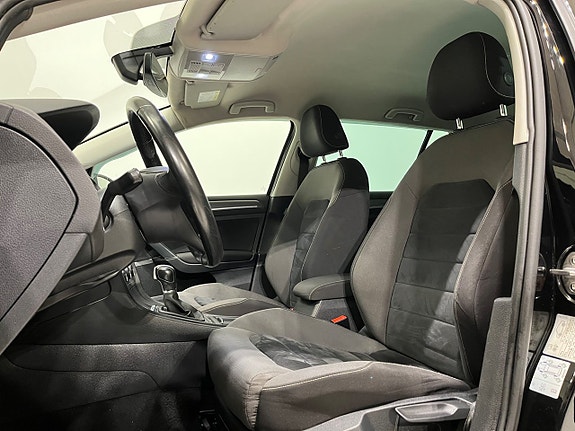 Volkswagen Golf Alltrack 9 of 22