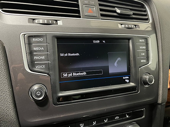 Volkswagen Golf Alltrack 19 of 22