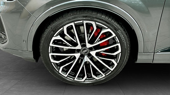 Audi Q7 9 of 13