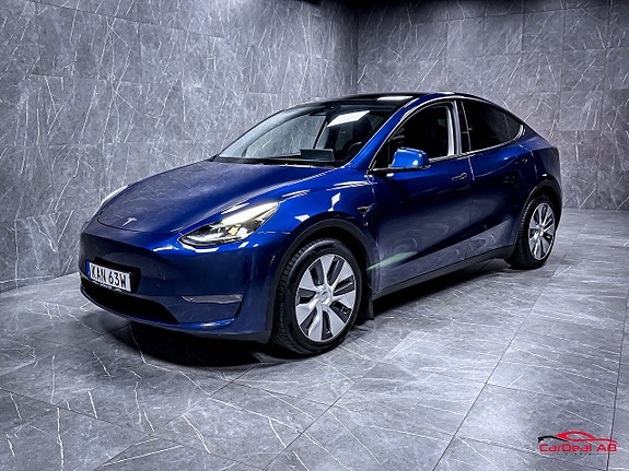 Tesla Model Y 3 of 29