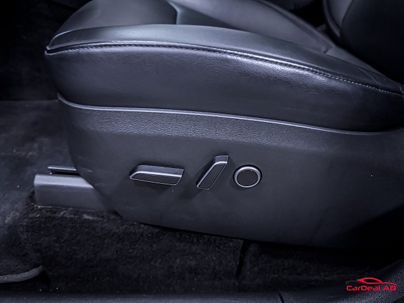 Tesla Model Y 29 of 29