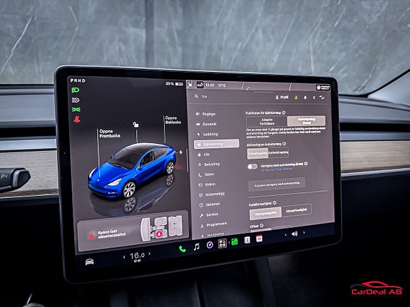 Tesla Model Y 22 of 29