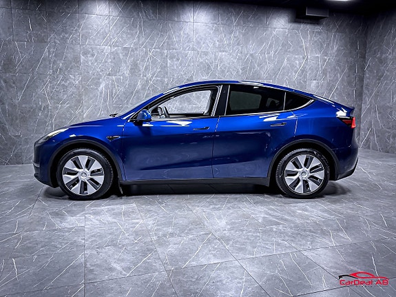 Tesla Model Y 4 of 29