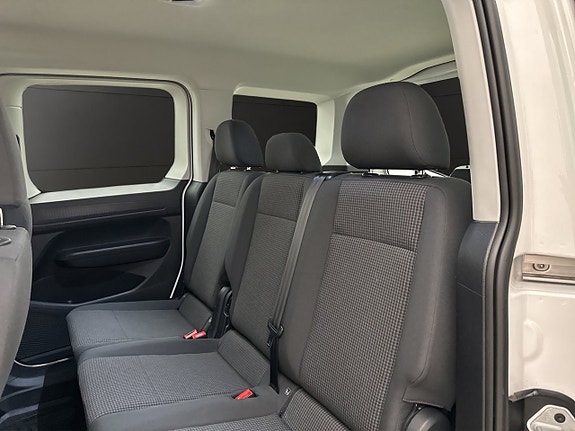Volkswagen Caddy 24 of 30