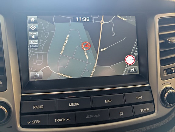 Hyundai Tucson 13 of 16
