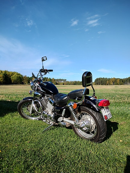 Yamaha XV535 2 of 7