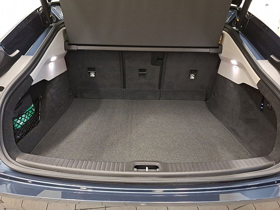 Volvo ES90 13 of 15
