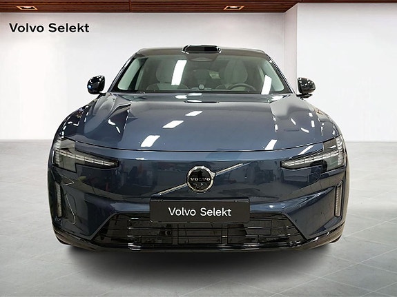 Volvo ES90 8 of 15