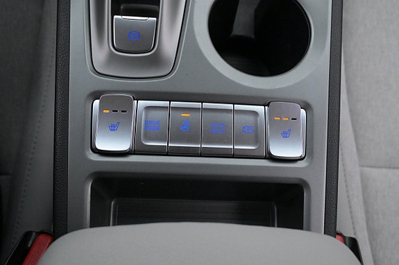 Hyundai Kona 19 of 27