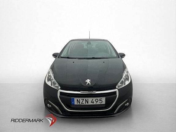 Peugeot 208 2 of 23