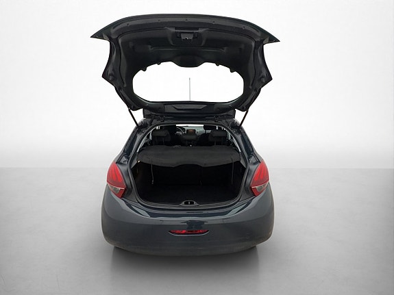 Peugeot 208 23 of 23