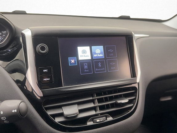 Peugeot 208 19 of 23