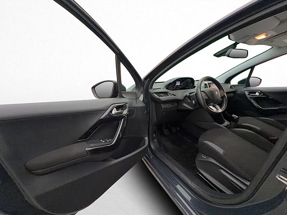 Peugeot 208 8 of 23