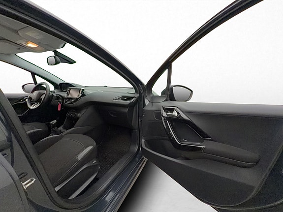 Peugeot 208 12 of 23