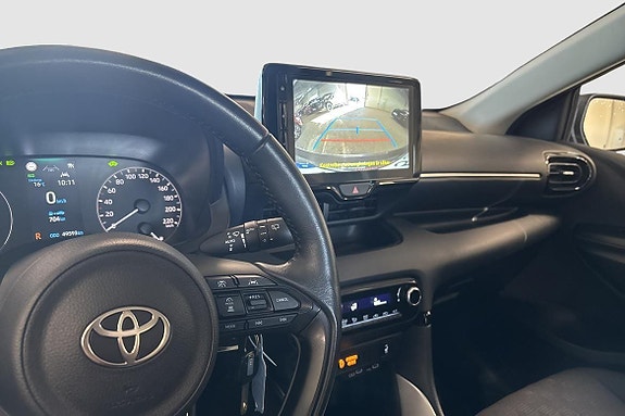Toyota Yaris 8 of 11