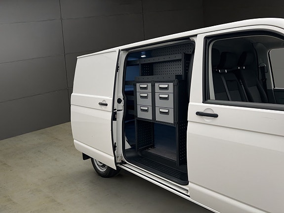 Volkswagen Transporter 13 of 30