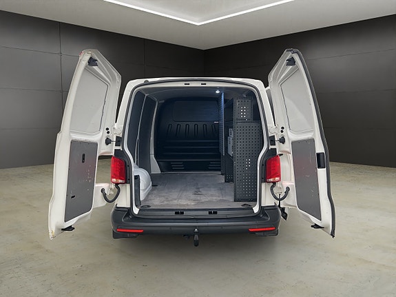Volkswagen Transporter 12 of 30