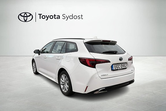 Toyota Corolla 18 of 21
