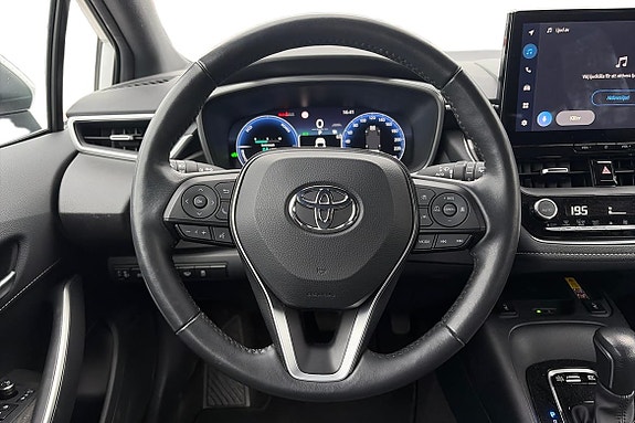 Toyota Corolla 13 of 21