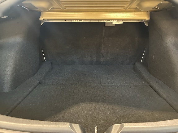 Tesla Model 3 12 of 20