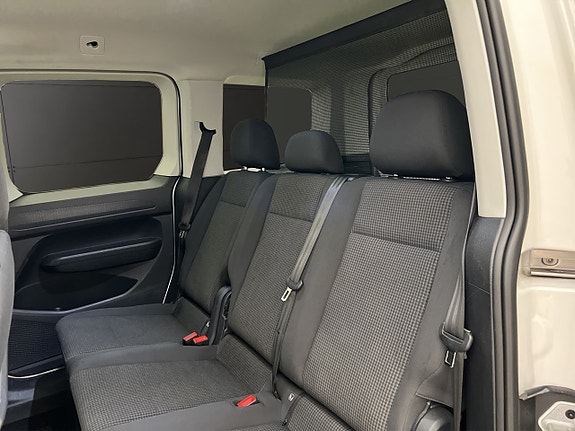 Volkswagen Caddy 25 of 30