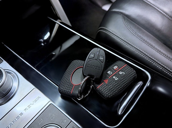 Land Rover Range Rover 16 of 26