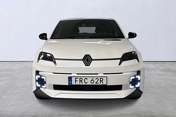 Renault 5 E-Tech 4 of 7