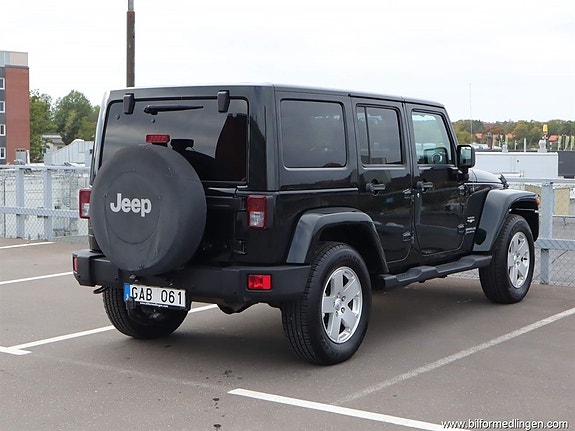 Jeep Wrangler 3 of 27