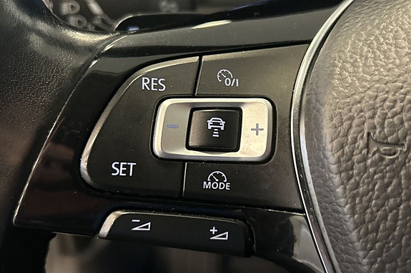 Volkswagen Passat 17 of 27