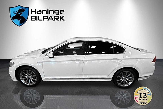 Volkswagen Passat 7 of 27