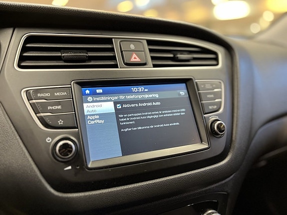 Hyundai i20 15 of 19
