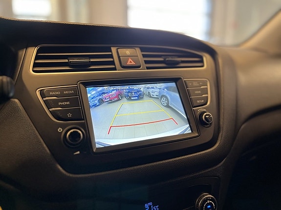 Hyundai i20 14 of 19