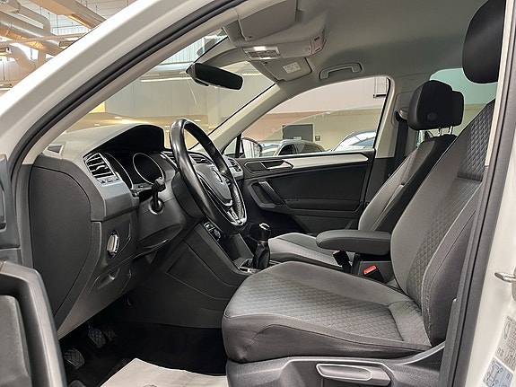 Volkswagen Tiguan 7 of 17