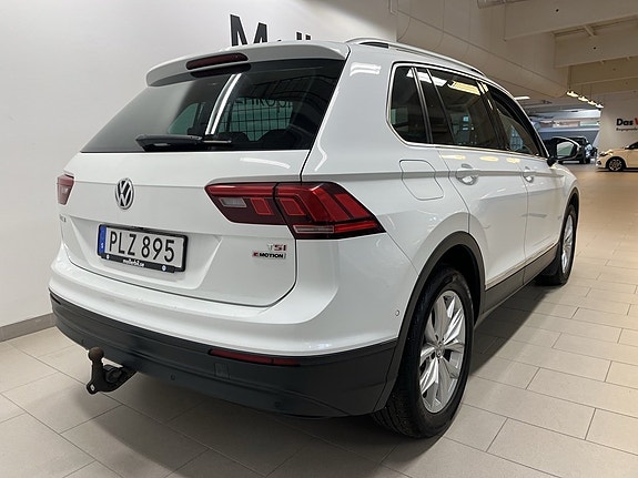 Volkswagen Tiguan 5 of 17