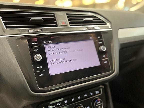 Volkswagen Tiguan 14 of 17