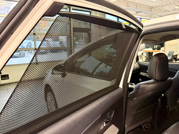 Toyota Prius+ 13 of 26