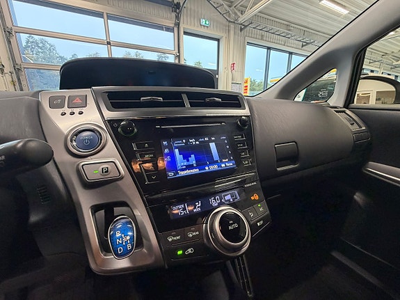 Toyota Prius+ 19 of 26